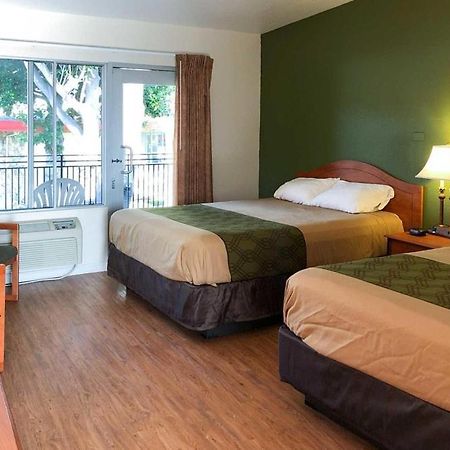 Garden Inn & Suites Oakland Airport Exterior foto